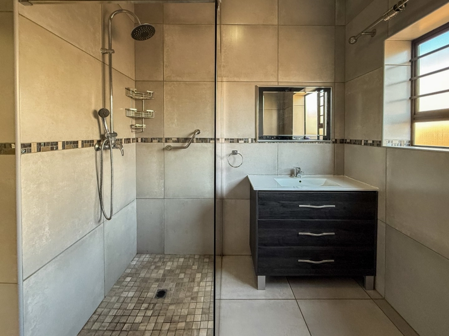  Bedroom Property for Sale in Wilkoppies North West